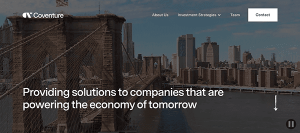 A website with a view of the brooklyn bridge.